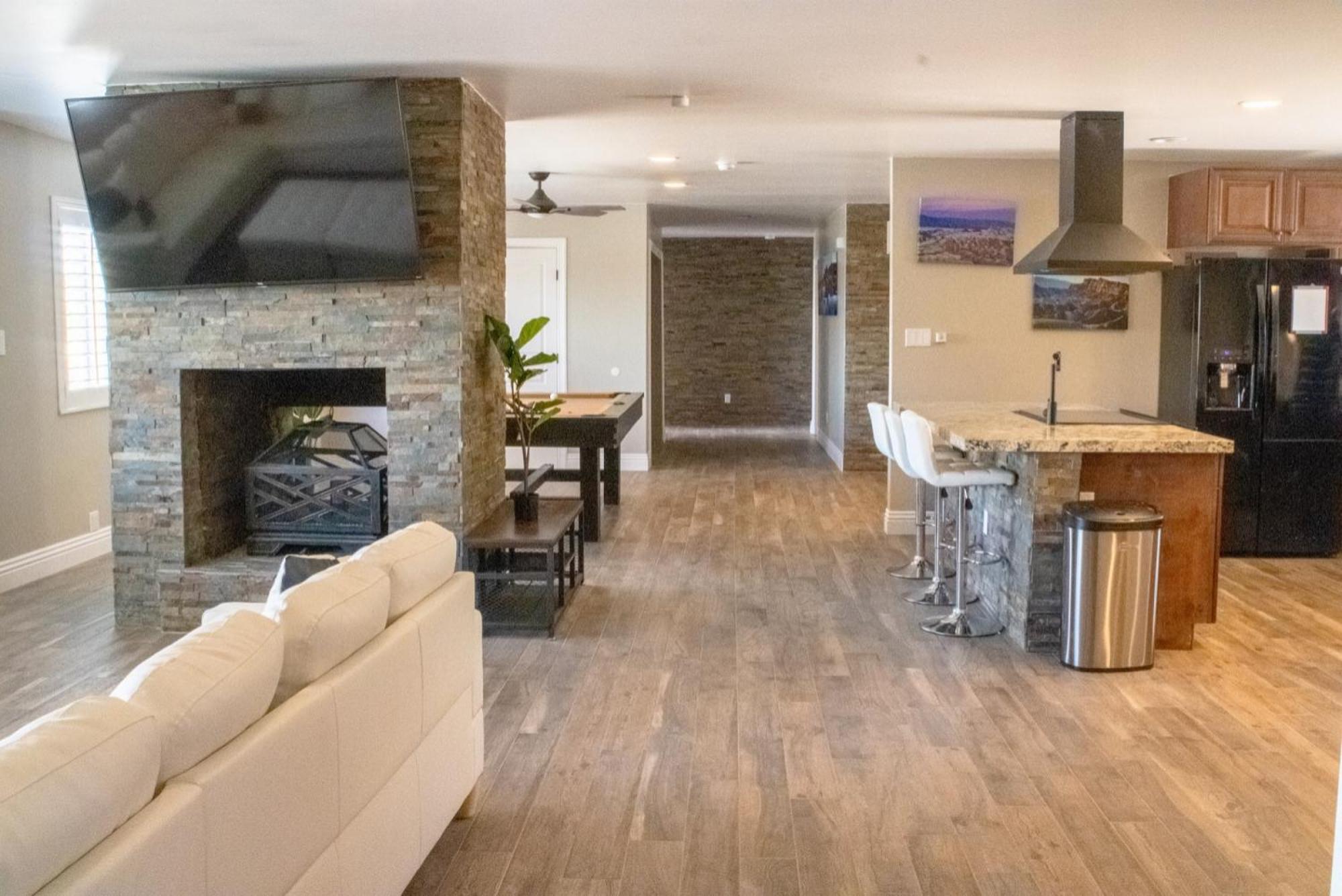 Lux Private Home - Pool, Billiards, 8 Smart Tvs, Board Games, Cotton Bedding - The Stone Sanctuary At Mccullough Hills Trailhead Лас-Вегас Екстер'єр фото
