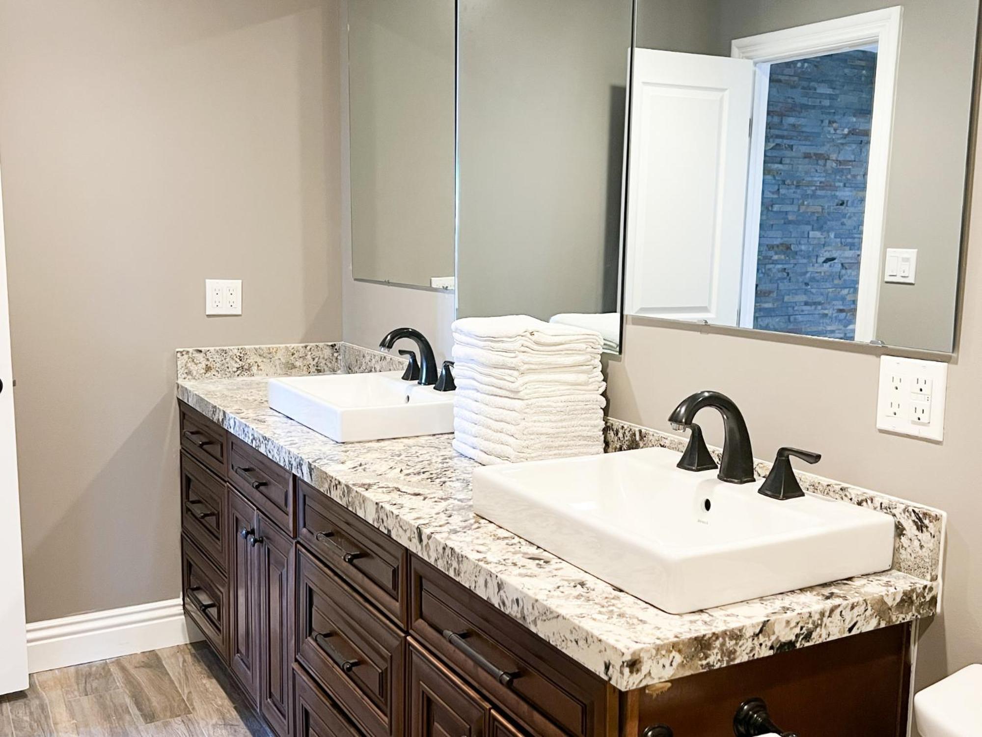 Lux Private Home - Pool, Billiards, 8 Smart Tvs, Board Games, Cotton Bedding - The Stone Sanctuary At Mccullough Hills Trailhead Лас-Вегас Екстер'єр фото