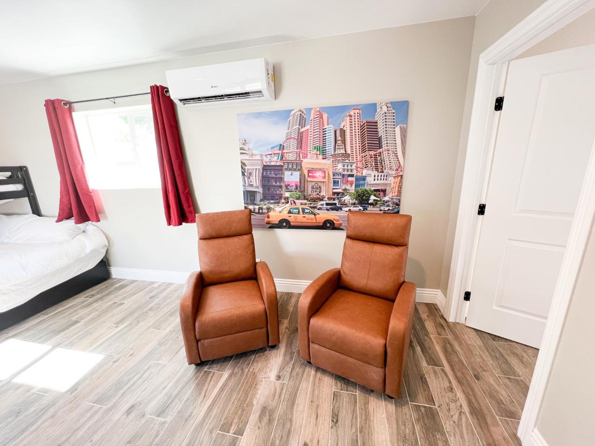 Lux Private Home - Pool, Billiards, 8 Smart Tvs, Board Games, Cotton Bedding - The Stone Sanctuary At Mccullough Hills Trailhead Лас-Вегас Екстер'єр фото